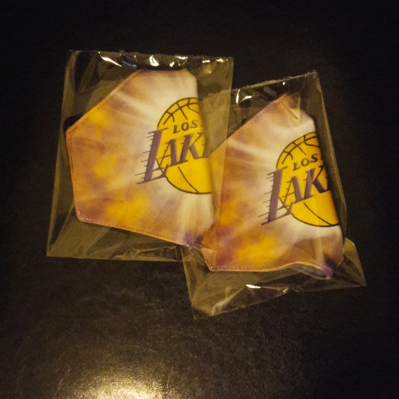 💜NEW Los Angeles Lakers Face Mask💜 - Picture 6 of 6